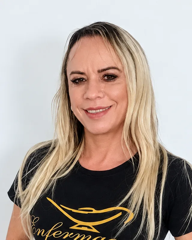 Profa. Dra. Alessandra Mara de Oliveira