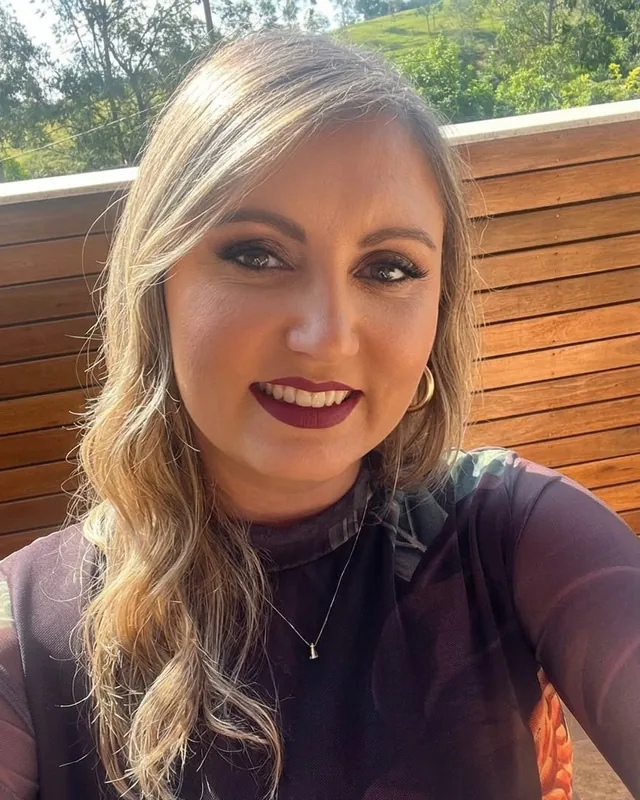 Profa. Ma. Caroline Foster Medeiros