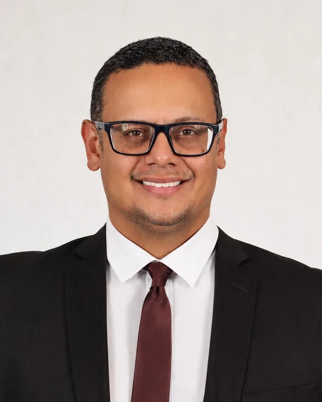 Prof. Edson Câmara de Drummond Alves Junior