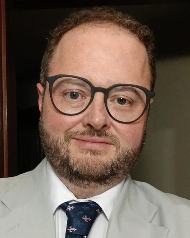 Prof. Dr. Flávio Augusto Maretti Sgrilli Siqueira