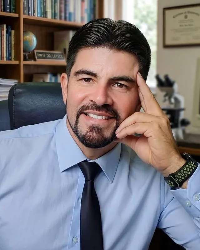 Prof. Dr. Leyser Rodrigues Oliveira