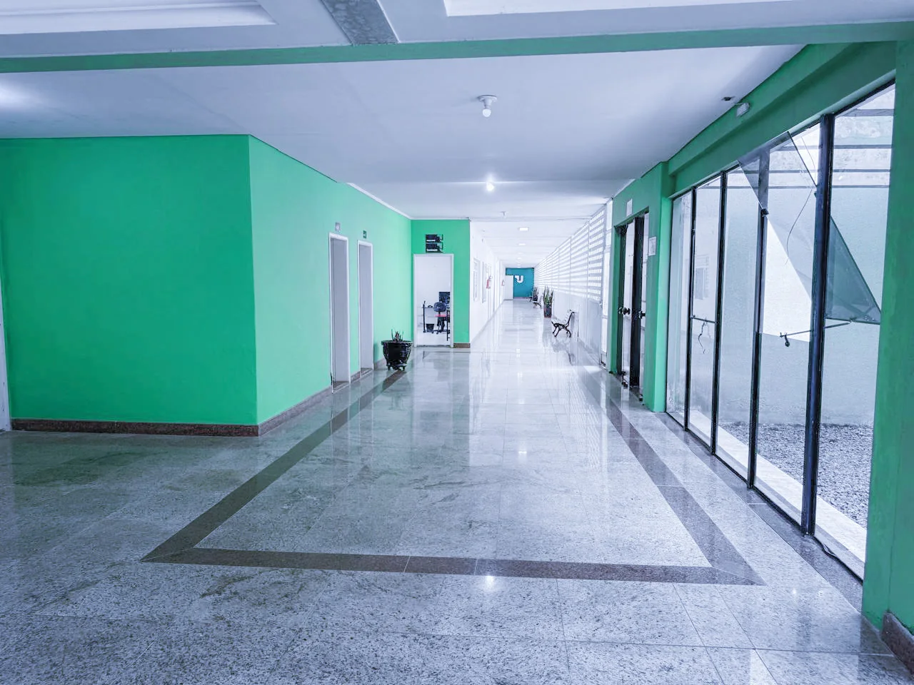 Corredor da unidade do UninCor em Caxambu